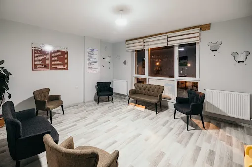 Uzm. Dr Yunus Yılmaz ( Kars Özel Çocuk Doktoru, Hacamat, Prp, Akapunktur), Kars – Çocuk Doktoru fotoğrafı 3