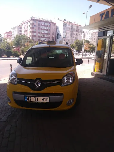 Geçit Taksi Durağı ( Koyuncu )