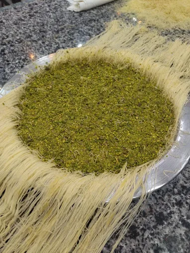 Kenan Usta | Künefe & Dondurma, Şanlıurfa – Tatlıcı fotoğrafı 3