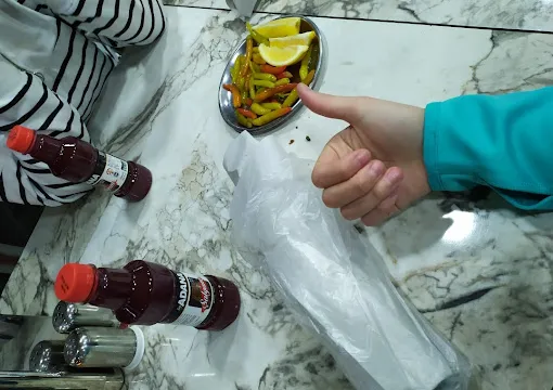 Dezzeoğlu Ciğer Ve Kebap Salonu