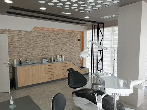 Diş Hekimi Muhammet Zorlu, Karaman – Diş Hekimi fotoğrafı 2