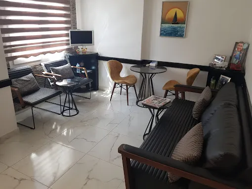 Diş Hekimi Murat Gümüşoğlu, Necdet Kar, Hatay – Diş Hekimi fotoğrafı 3