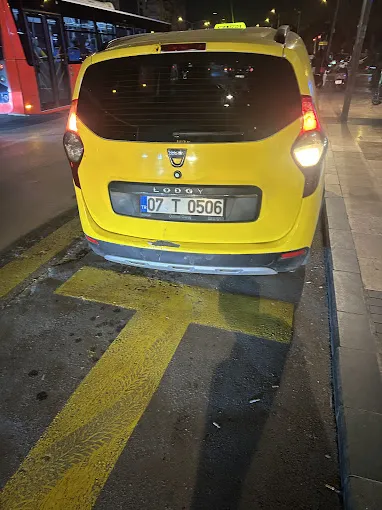Mark-a-taksi, Antalya – Taksi Durağı fotoğrafı 3