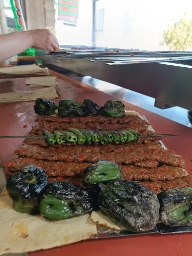 Öz Adana Kebapçısı Cemil Usta