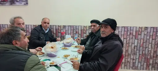 Demirden Döner