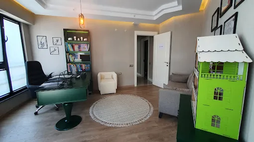 Uzm. Dr. Ömer Can Erişen, Çorum – Çocuk Psikiyatristi fotoğrafı 2